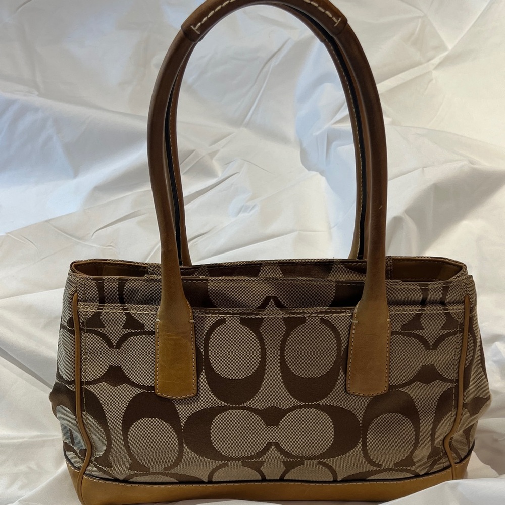 Coach Brown and Tan Shoulder Bag - Picture 4 of 8